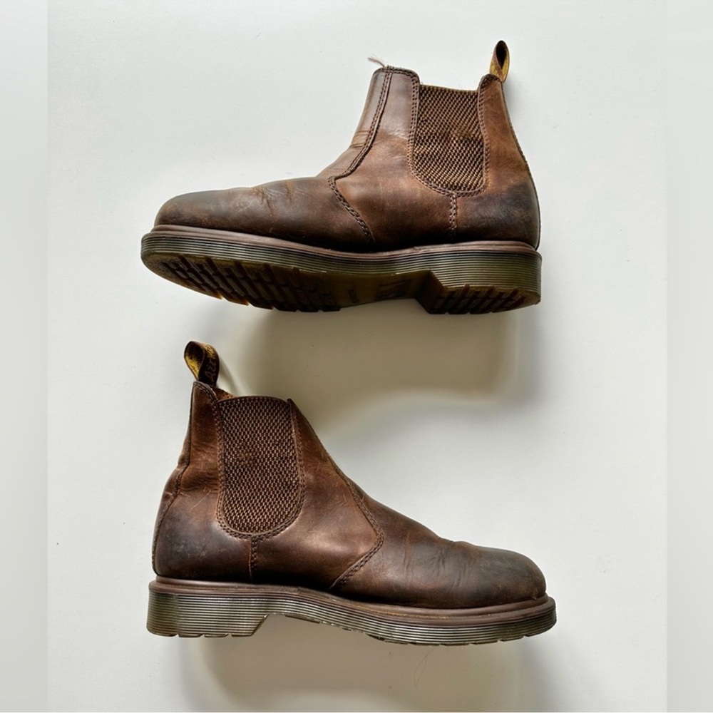 Dr Martens 2976 Crazy Horse Brown Leather Chelsea Boots Women’s 7